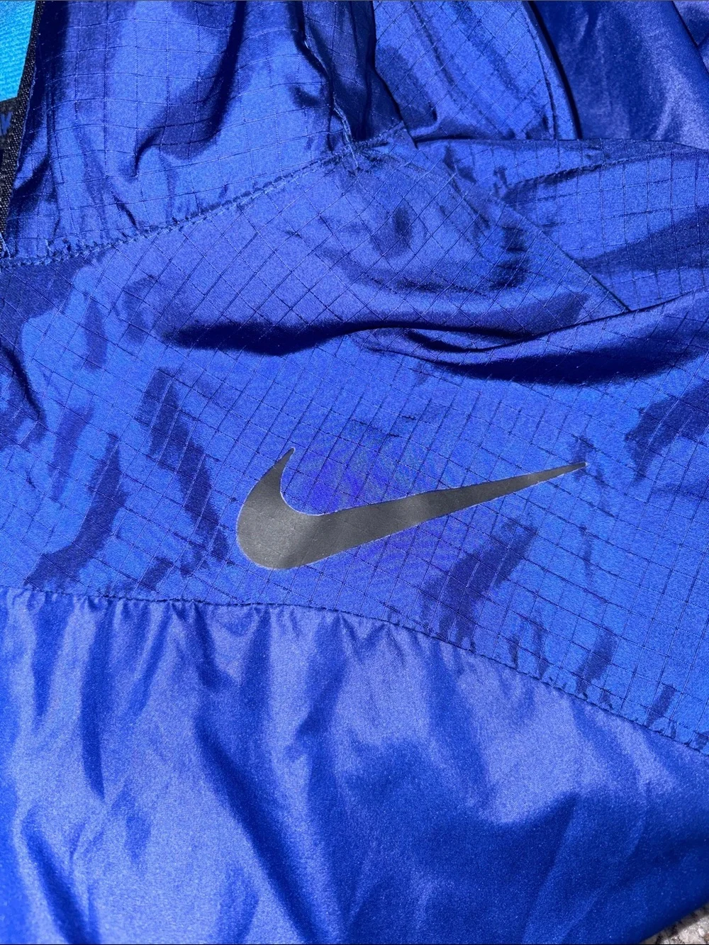 Nike Dri-FIT Men's Jacket - Royal Blue with Black Trim